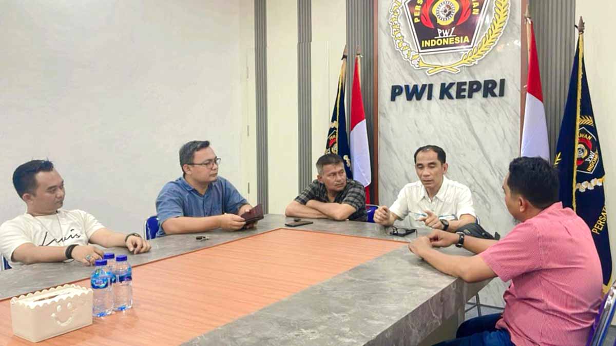 PWI Kepri Gelar UKW Gratis, Mau Daftar? Hubungi Nomor Kontak Ini