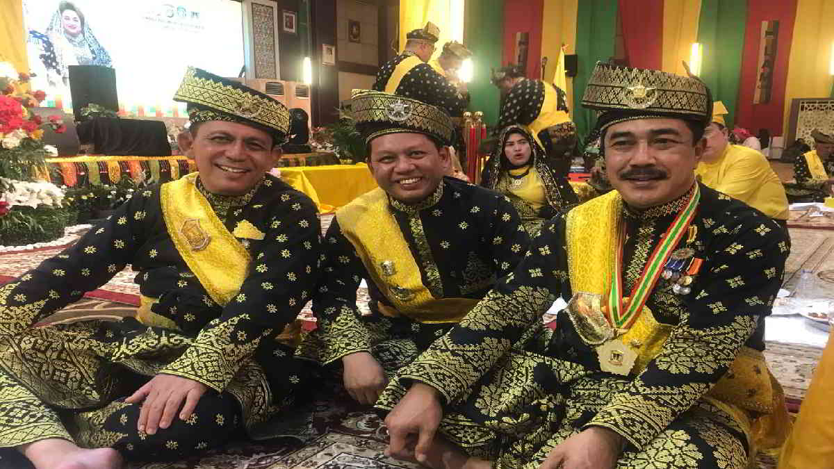 Wakapolri Dianugerahi Lembaga Adat Melayu Gelar Datok Seri Sakti Bhayangkara