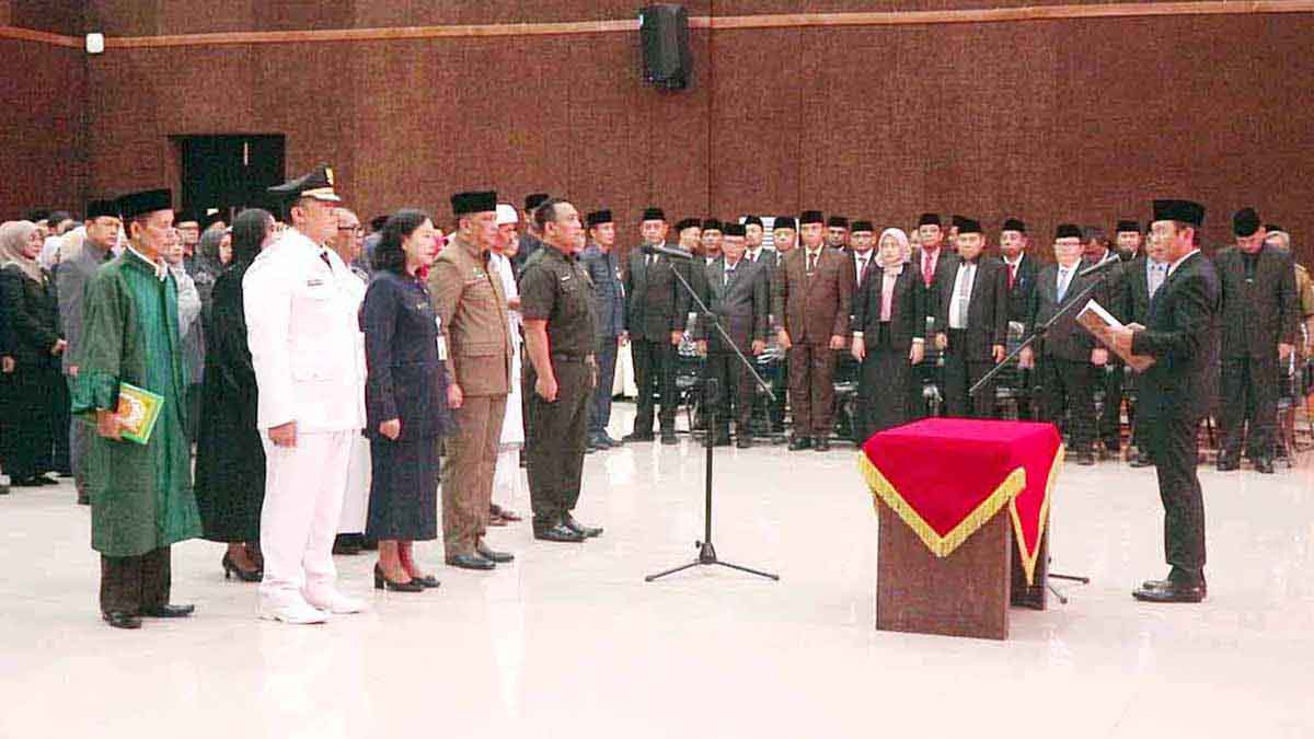 Pj Bupati Bekasi Lantik 154 Pejabat Administrator dan Pengawas, Ada Nama Indra, Supiyadi dan Irsan