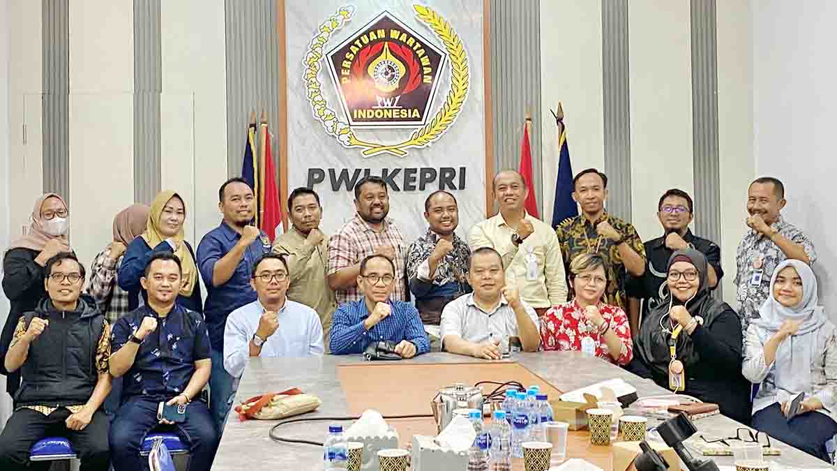 Rombongan BPMP Kemendikbud Ristek Kunjungi Kantor PWI Kepri