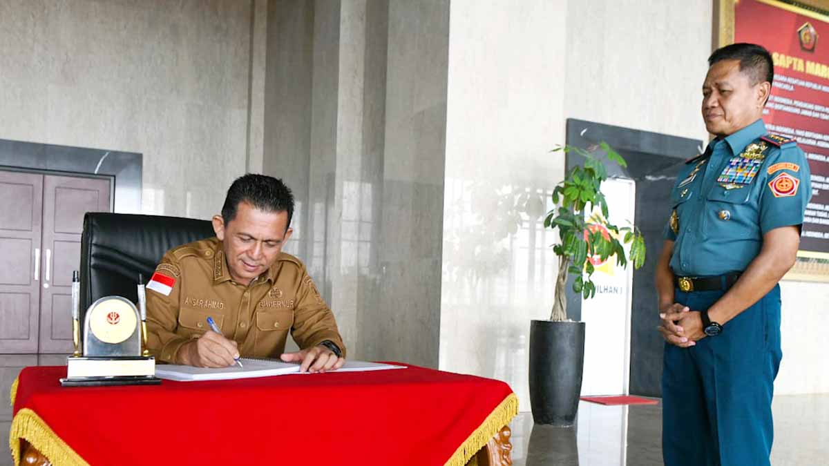 Komitmen Ciptakan Sinergi, Ansar Ahmad dan Panglima Komando Gabungan Wilayah Pertahanan I Bertemu di Momen Idul Fitri 1445 H
