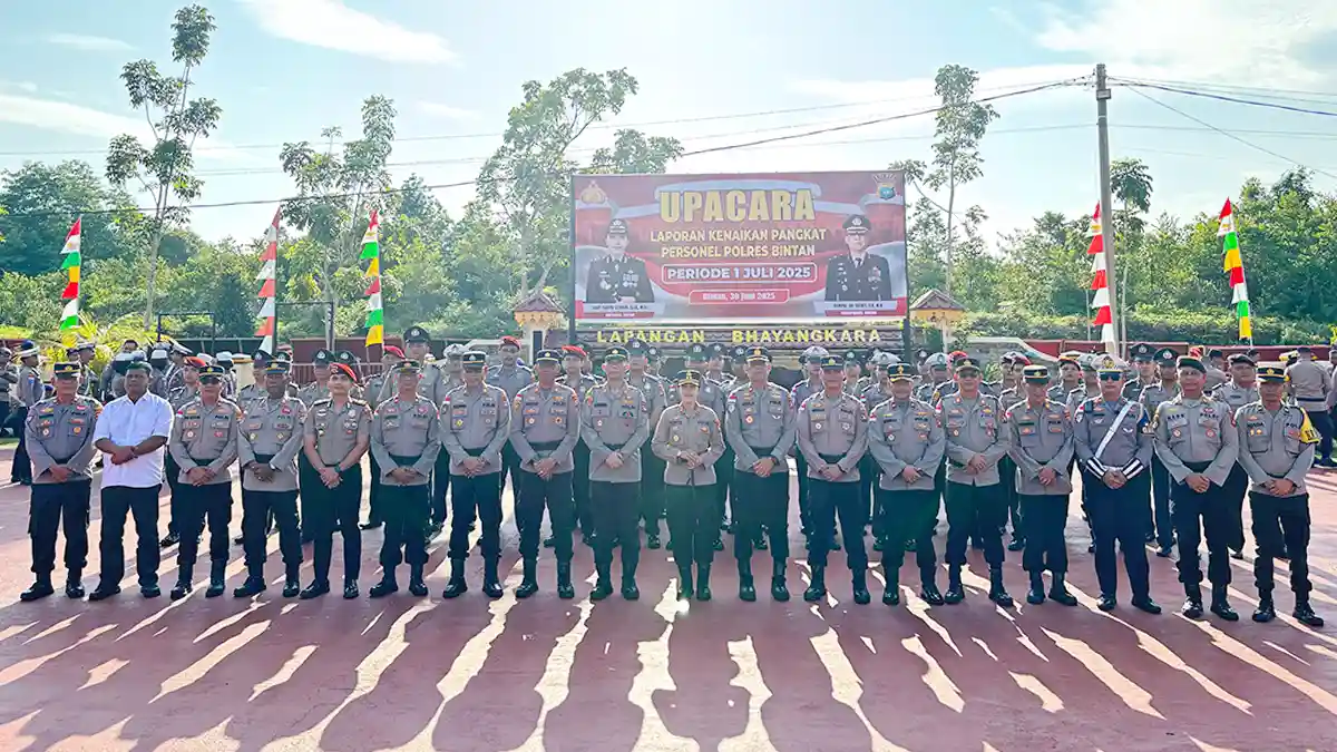 Kapolres Bintan Pimpin Langsung Upacara Kenaikan Pangkat 41 Personil Polres Bintan