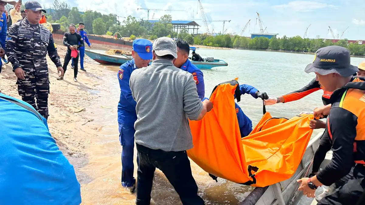 Terjatuh Saat Perbaiki Tongkang, Ignasius Ditemukan Meninggal Dunia di Laut Batam