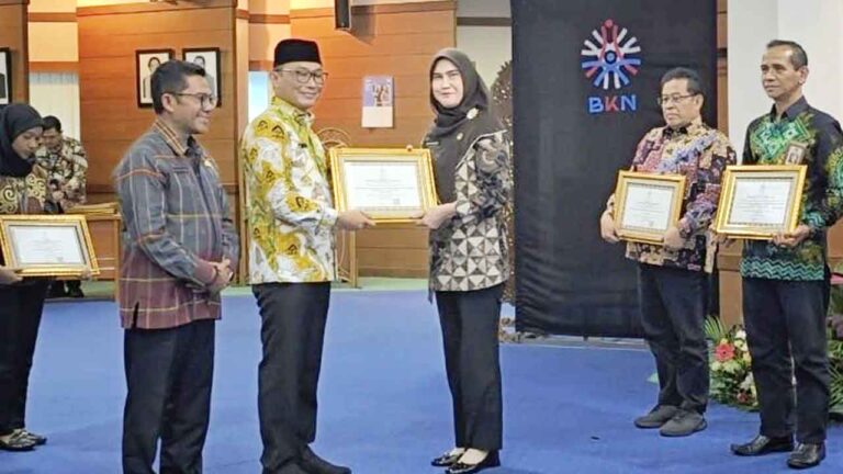 BKN Anugerahkan Akreditasi A untuk UPTD Penilaian Kompetensi BKD Kepri