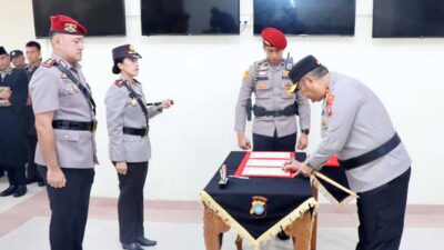 Kapolda Kepri Pimpin Sertijab Kapolres Karimun, Tongkat Komando Resmi Berpindah