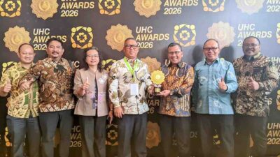 Komitmen Jaminan Kesehatan, Pemprov Kepri Raih UHC Award 2026