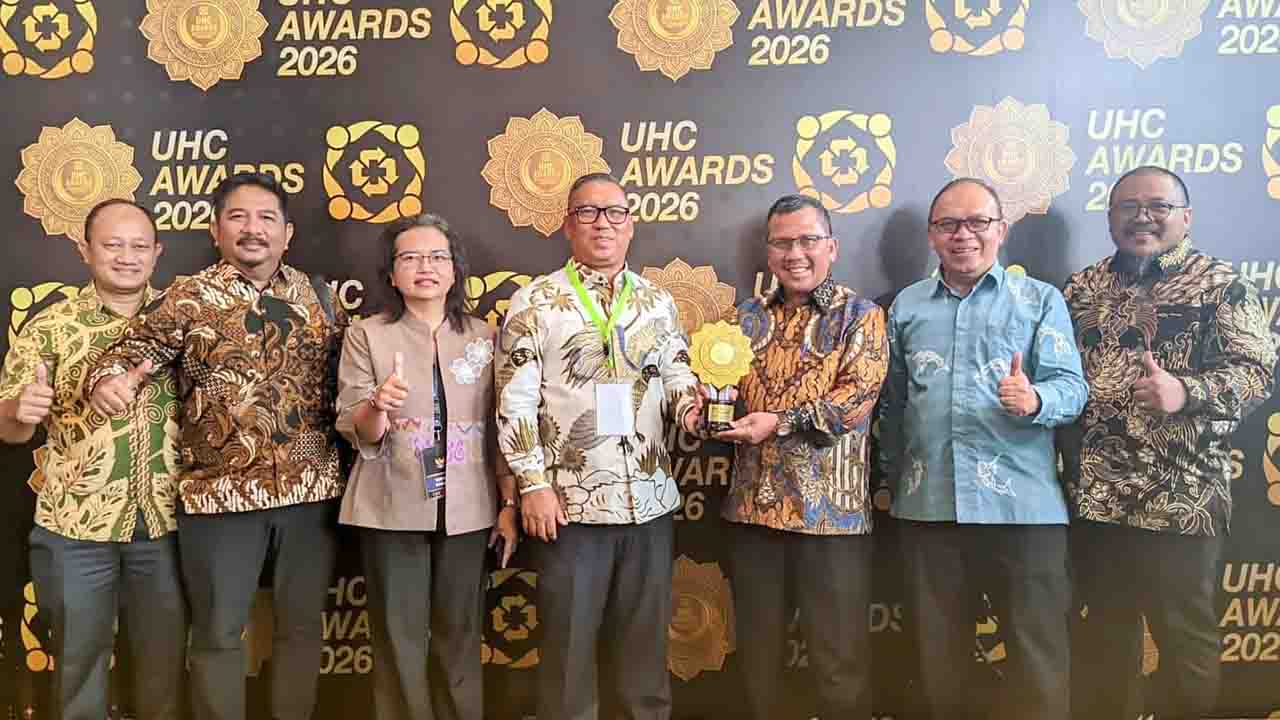 Komitmen Jaminan Kesehatan, Pemprov Kepri Raih UHC Award 2026
