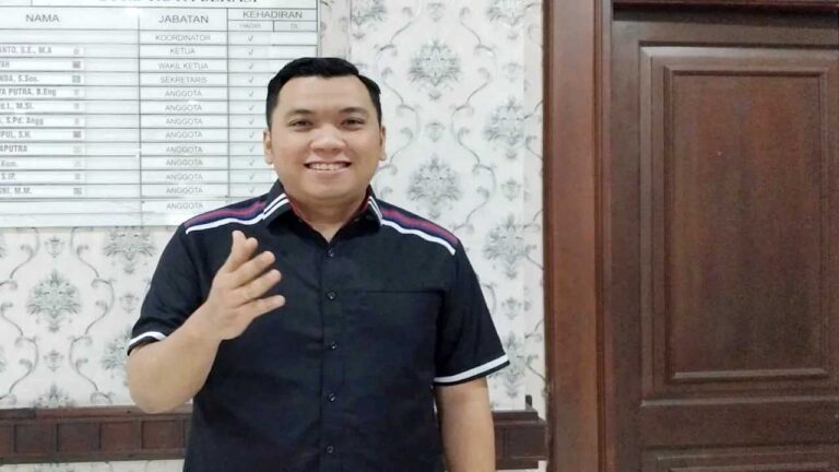 50 PKL Belum Dapat Lapak, Relokasi Alun-Alun Bekasi Masih Dievaluasi