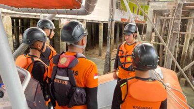 Detik-detik Keluarga Temukan Perahu Nelayan Tanpa Awak di Sungai Pinang Lingga