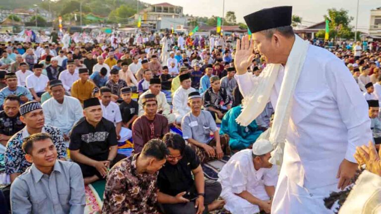 Ribuan Warga Batam Ikuti Shalat Idul Fitri 1447 Hijriah Bersama Gubernur Ansar