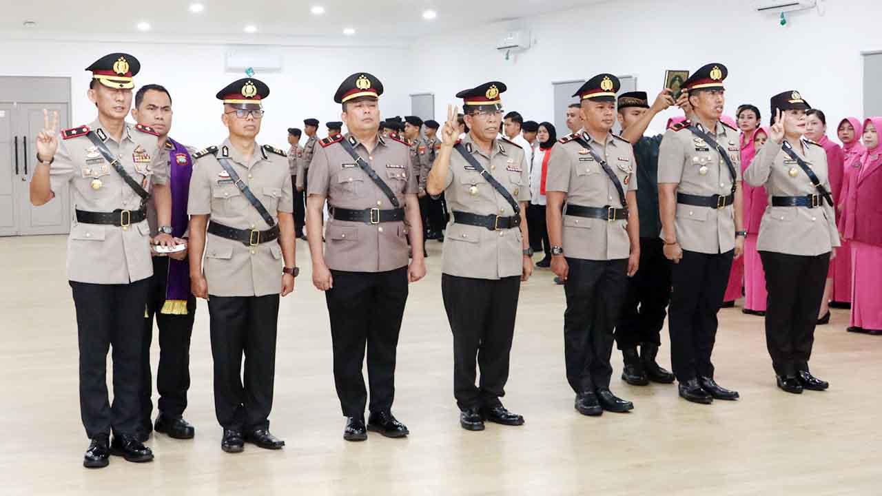 Kapolresta Barelang Pimpin Sertijab Sejumlah Pejabat dan Pelantikan Kapolsek Bandara