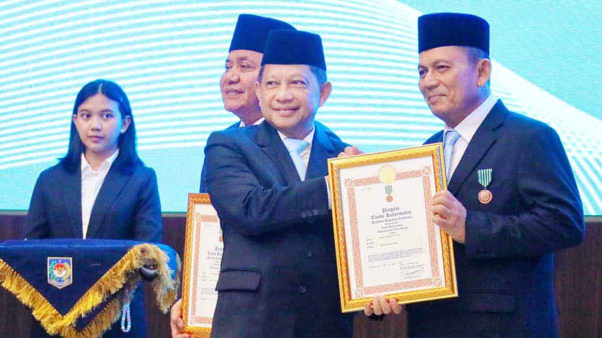 Gubernur Ansar Raih Satyalancana Wira Karya, Masuk Daftar Tujuh Penerima Nasional