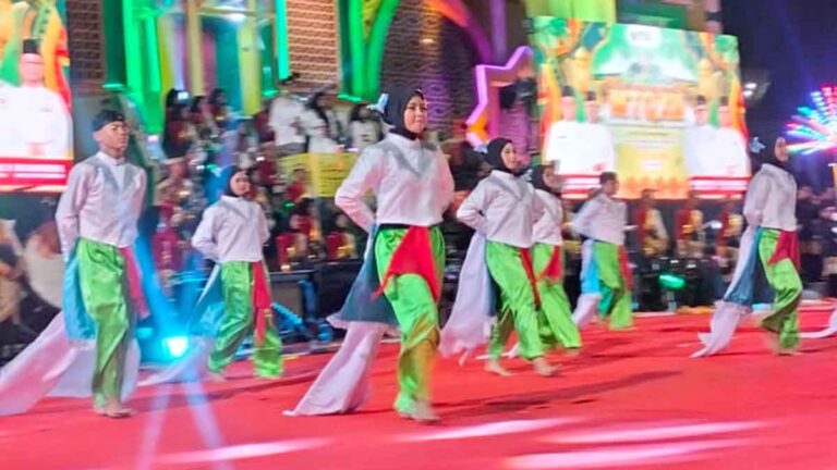 Ribuan Penonton Terpukau, Tunas Gurindam Corps Buka MTQ XII Kepri dengan Atraksi Spektakuler